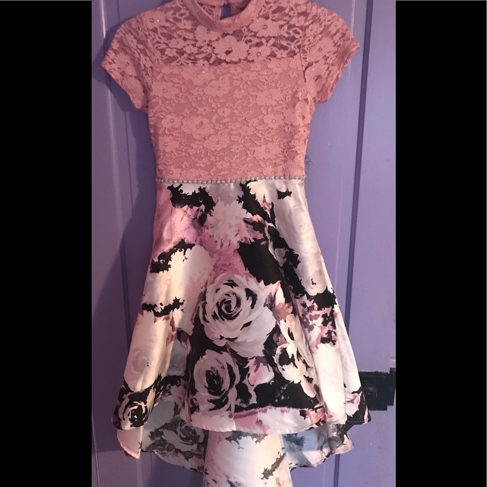 Girl’s Holiday or formal Dress